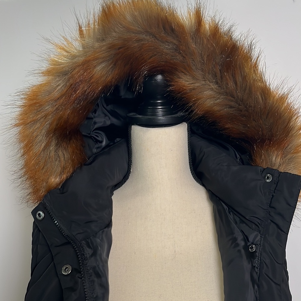 Marc NewYork puffer vest with faux fur hood - Picture 2 of 8
